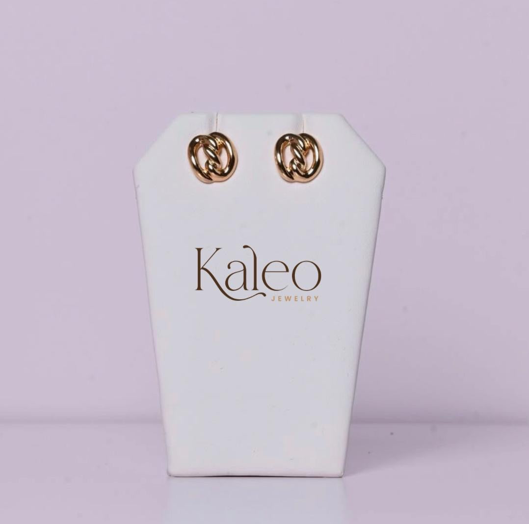 Twist studs